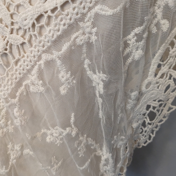 Cream Crochet Top - Picture 8 of 10